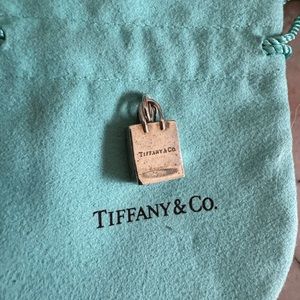 Tiffany & Co. charm/pendant — original Sterling Silver Shopping bag